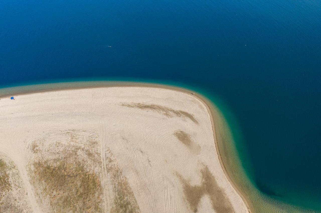 كيراموتي Bisaltae Seaside Suites المظهر الخارجي الصورة