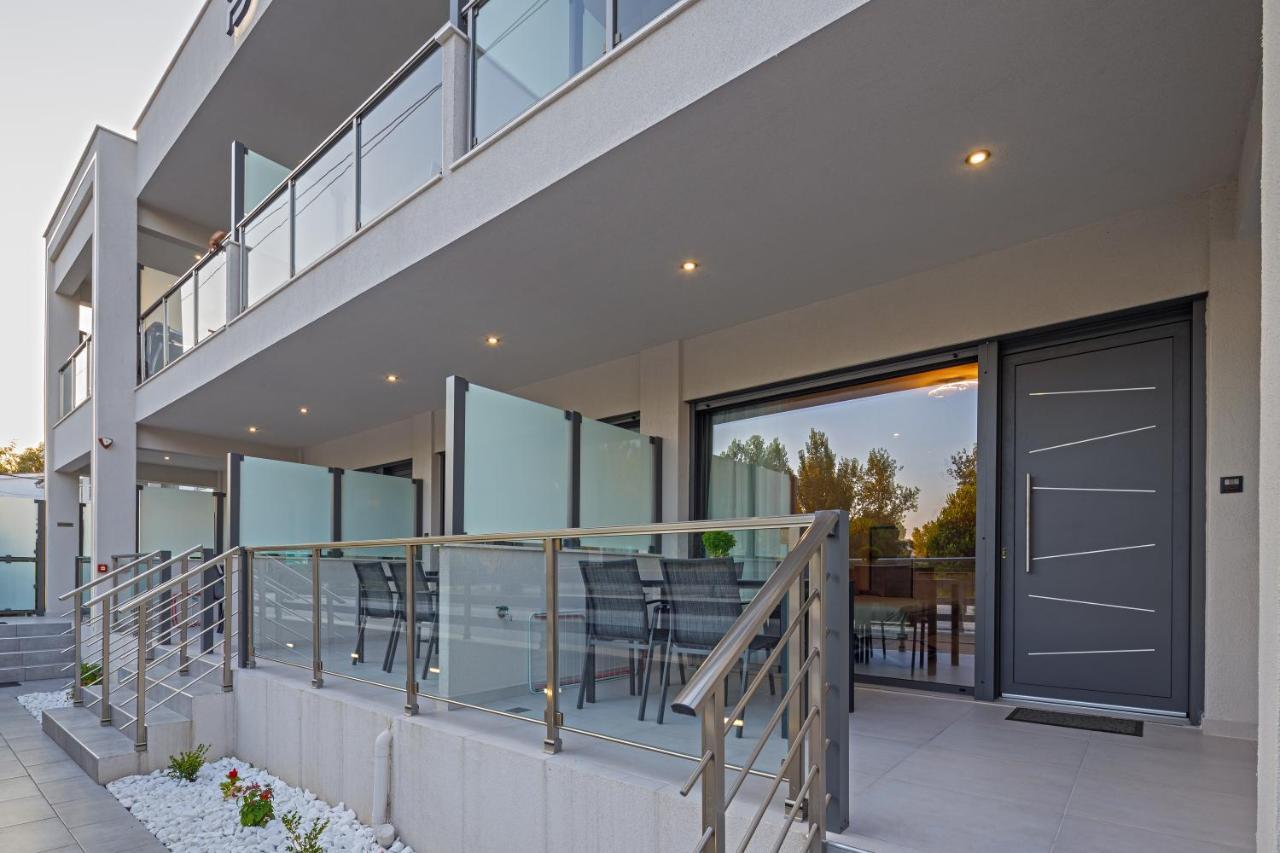 كيراموتي Bisaltae Seaside Suites المظهر الخارجي الصورة