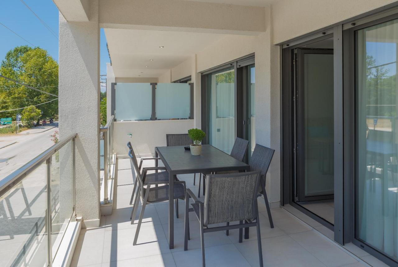كيراموتي Bisaltae Seaside Suites المظهر الخارجي الصورة